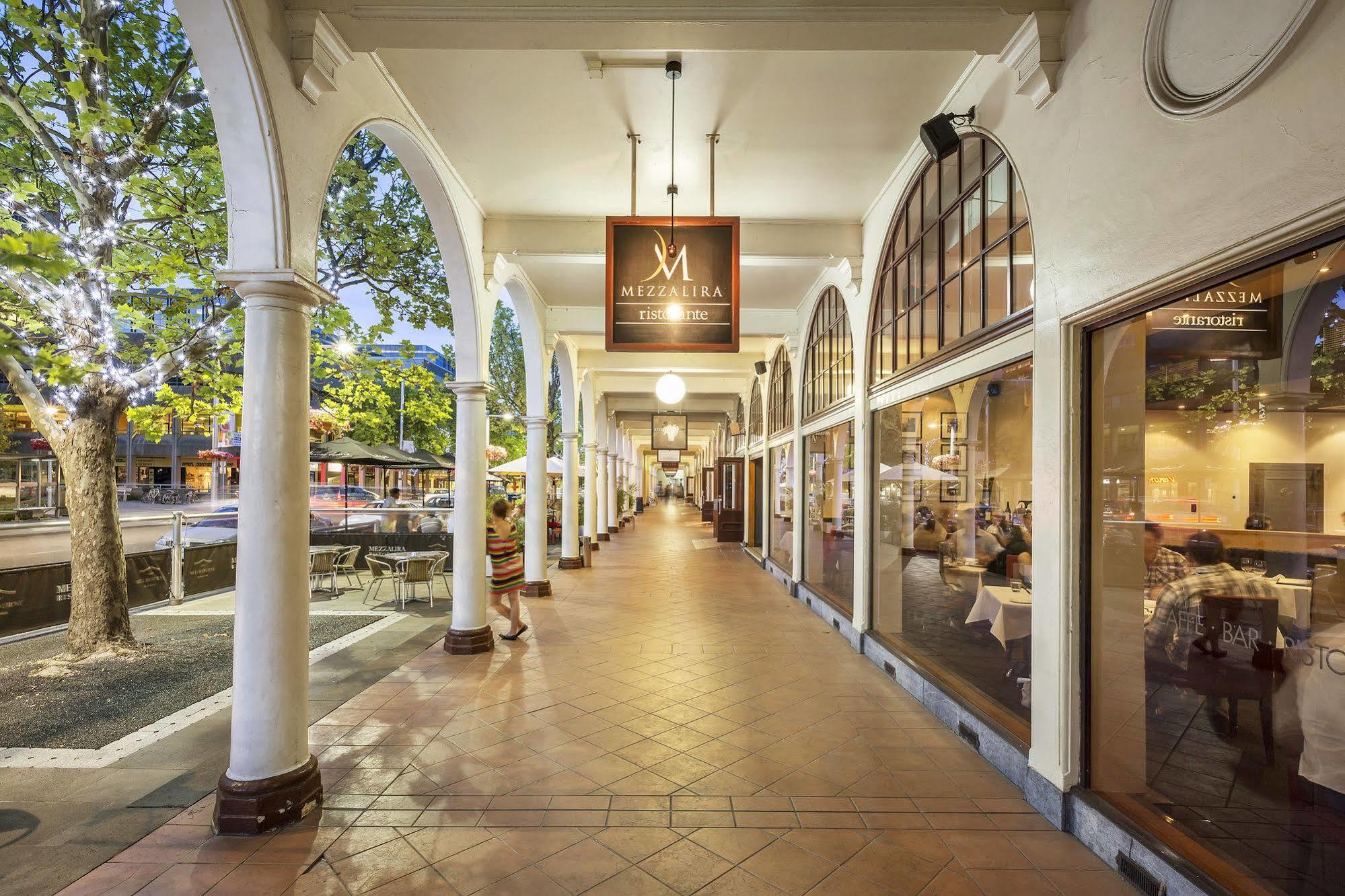 Quest Canberra Bagian luar foto